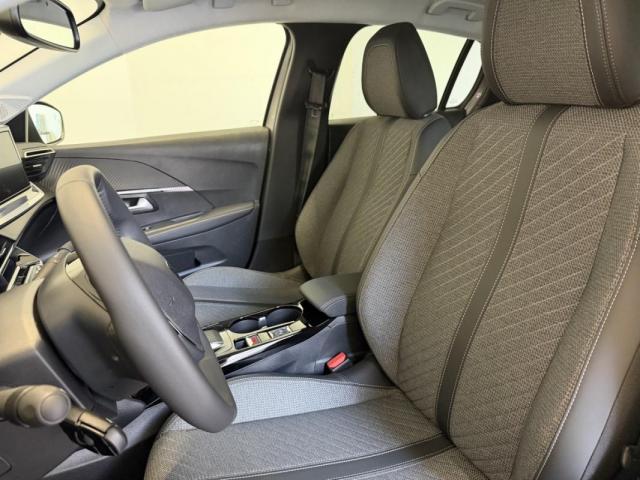 Peugeot E-208 image 8