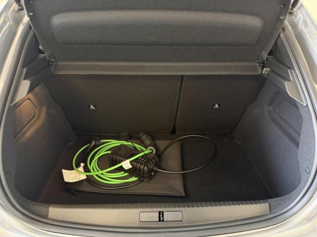 Peugeot E-208 image 5