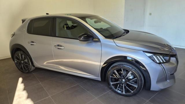 Peugeot 208 image 5