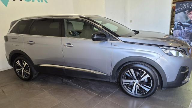 Peugeot 5008 image 2