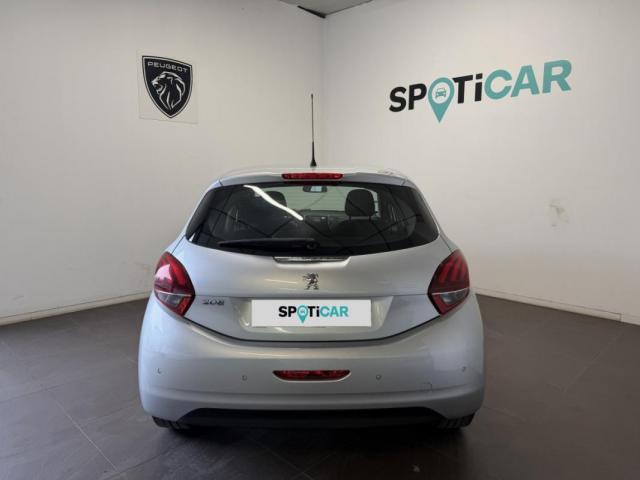 Peugeot 208 image 2