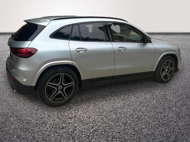 Mercedes Benz Gla image 7