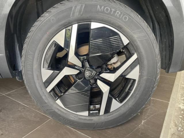 Peugeot 2008 image 2