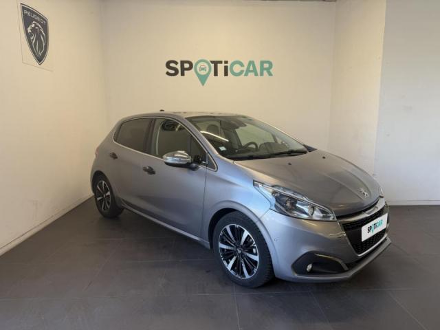 Peugeot 208 image 8