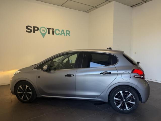 Peugeot 208 image 9