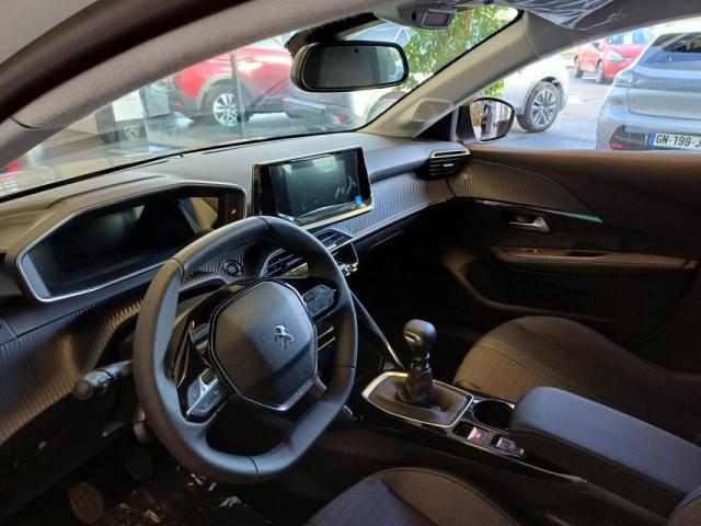 Peugeot 208 image 3