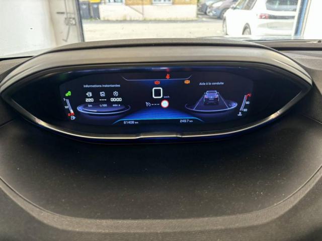 Peugeot 3008 image 2