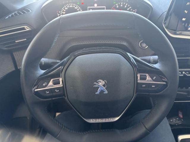 Peugeot 208 image 6