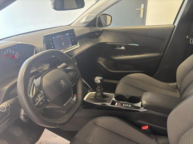 Peugeot 208 image 4