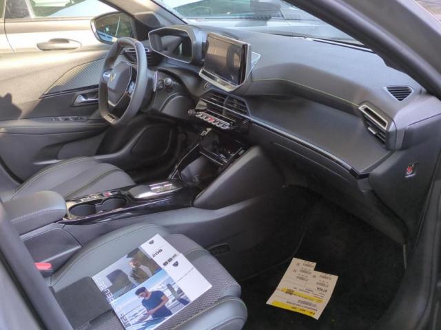 Peugeot 208 image 6