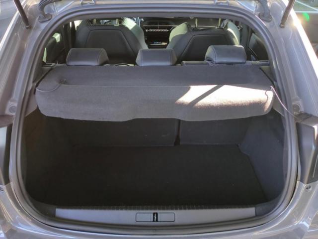 Peugeot 208 image 8