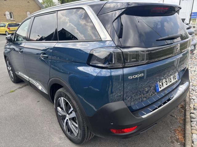 Peugeot 5008 image 1