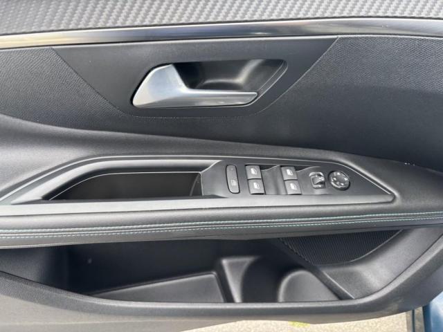 Peugeot 5008 image 3