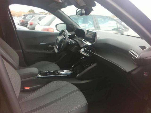 Peugeot 2008 image 7
