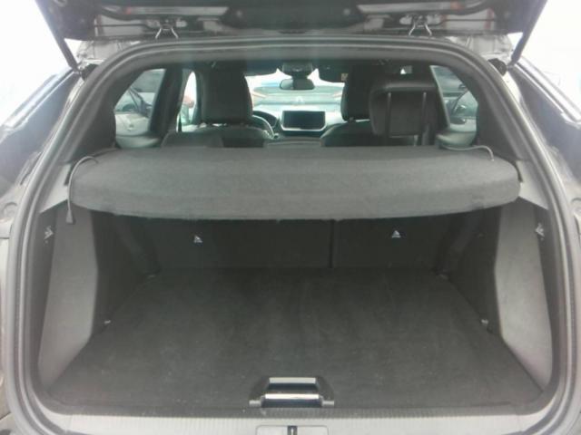 Peugeot 2008 image 8