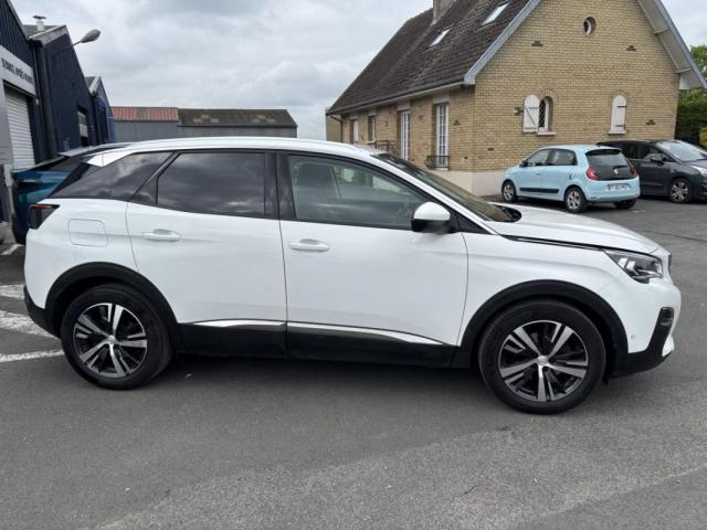 Peugeot 3008 image 1