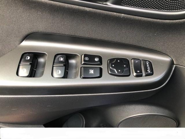 Hyundai Kona image 1