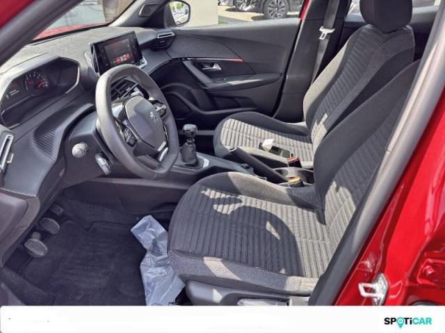 Peugeot 2008 image 8