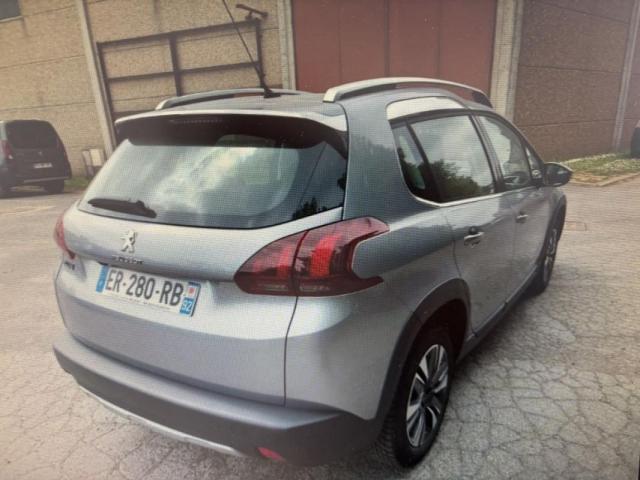 Peugeot 2008 image 2