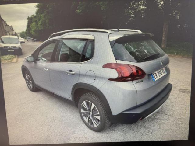Peugeot 2008 image 6