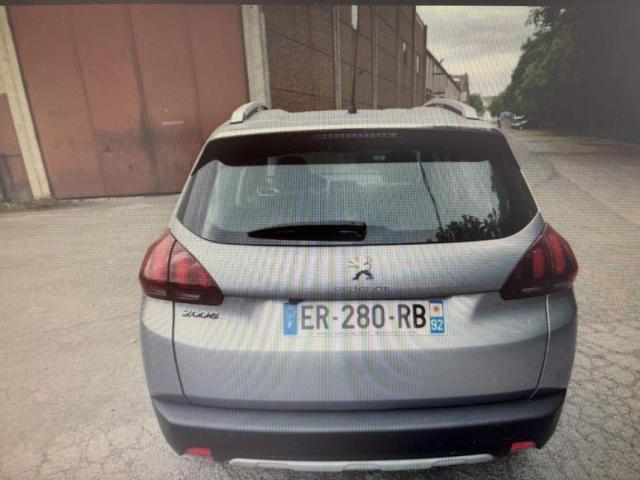 Peugeot 2008 image 8