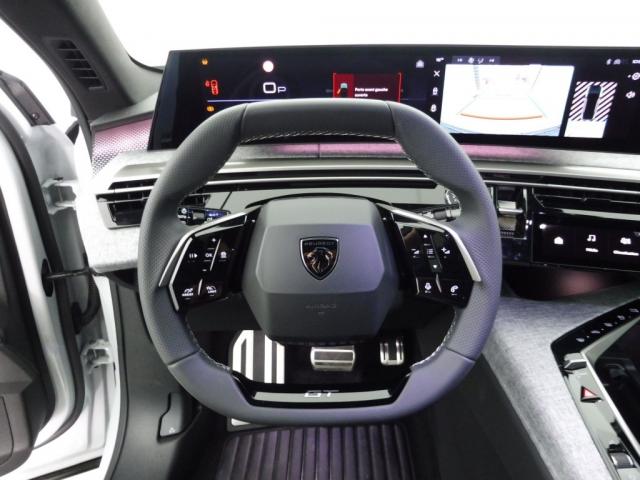 Peugeot 3008 image 2