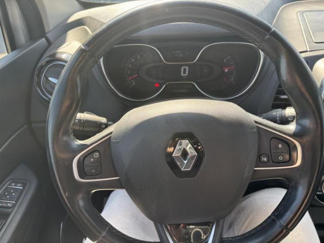 Renault Captur image 2