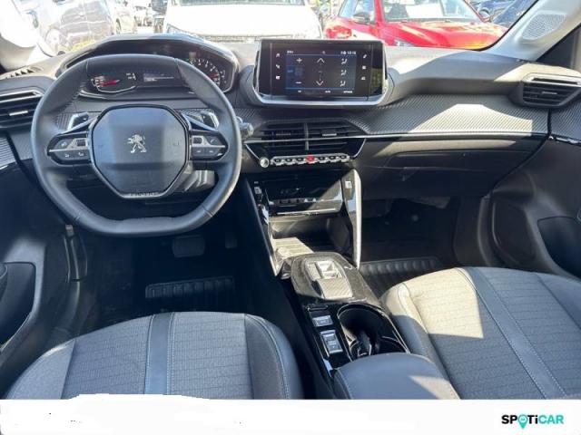 Peugeot 208 image 1