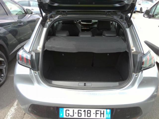 Peugeot 208 image 8