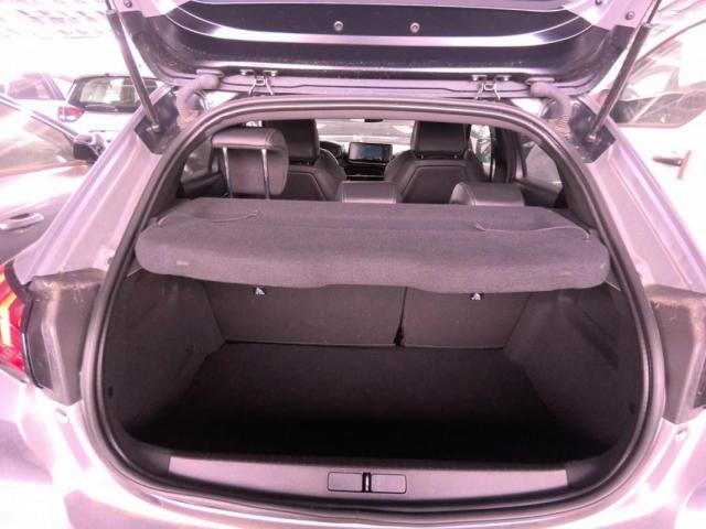 Peugeot 208 image 5