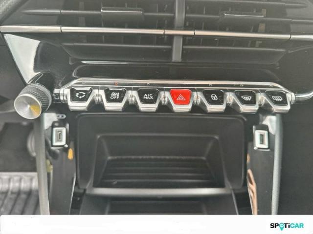 Peugeot 208 image 7
