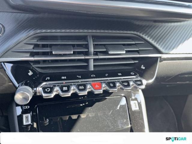 Peugeot 2008 image 8