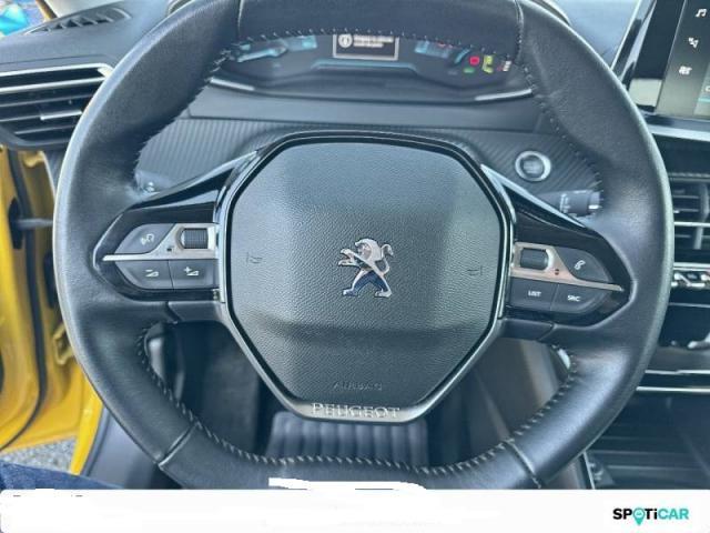 Peugeot 208 image 8