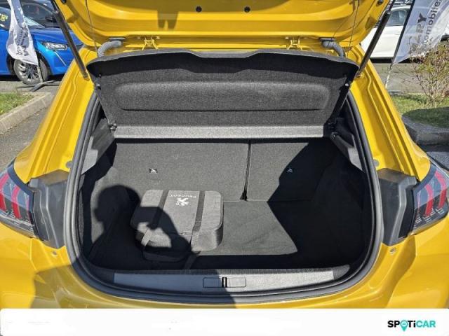 Peugeot 208 image 9