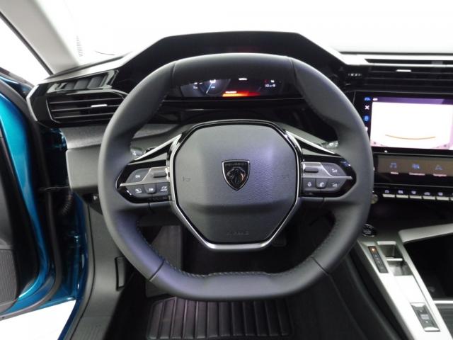 Peugeot 308 image 8