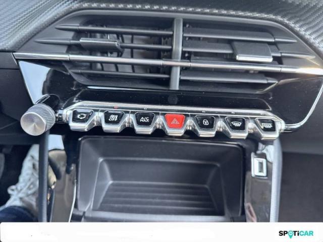 Peugeot 2008 image 4