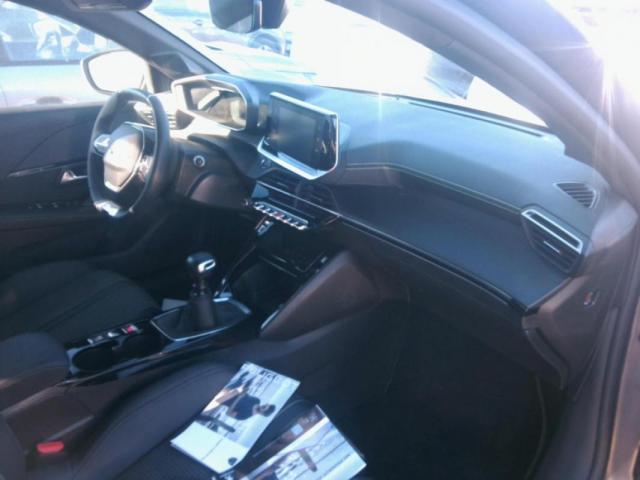Peugeot 208 image 2