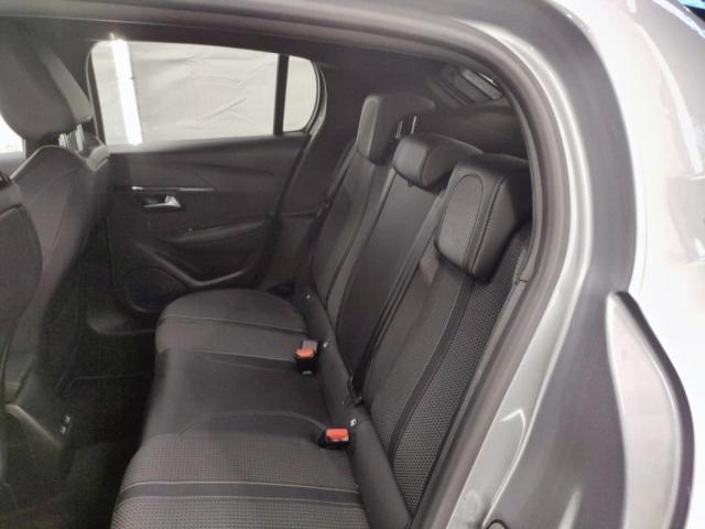 Peugeot E-208 image 4
