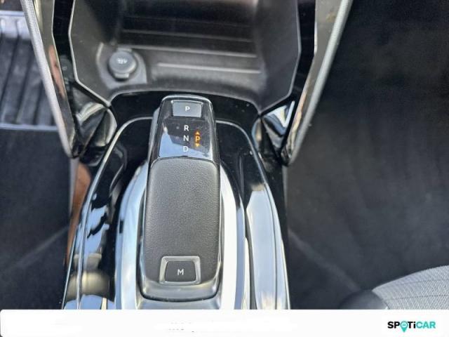 Peugeot 2008 image 8