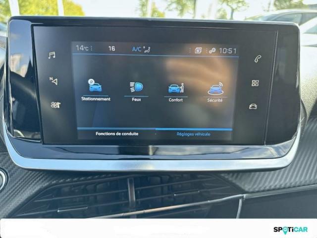 Peugeot 2008 image 2