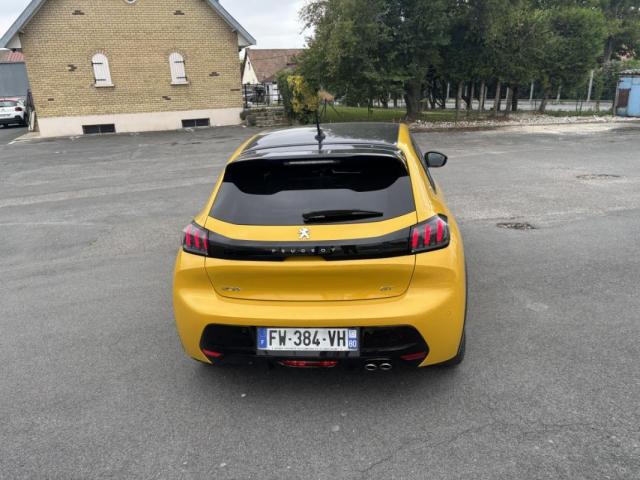 Peugeot 208 image 9