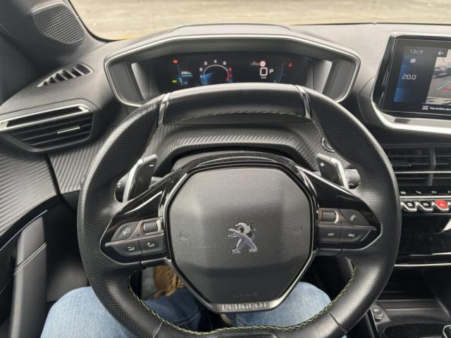 Peugeot 208 image 2