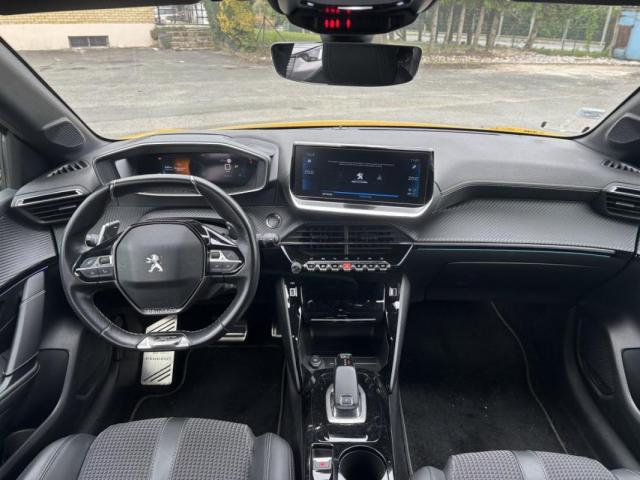 Peugeot 208 image 7