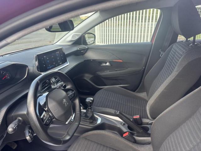 Peugeot 208 image 5