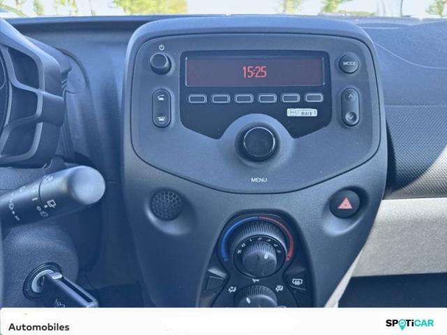 Peugeot 108 image 9