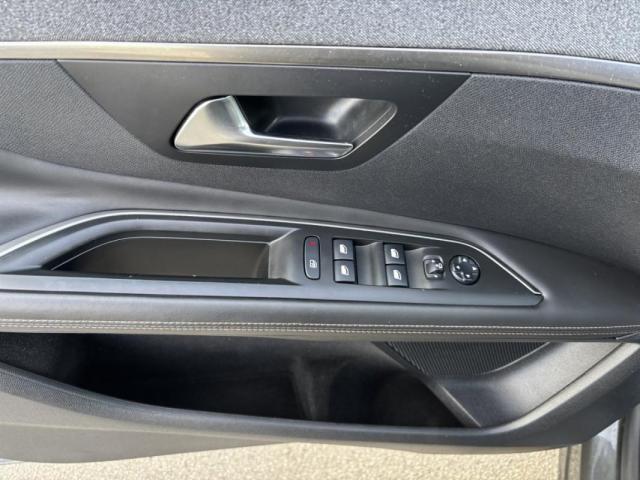 Peugeot 3008 image 7