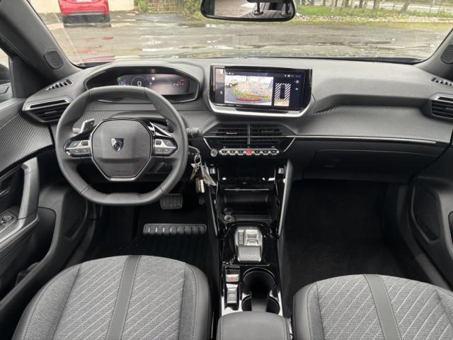 Peugeot 2008 image 2