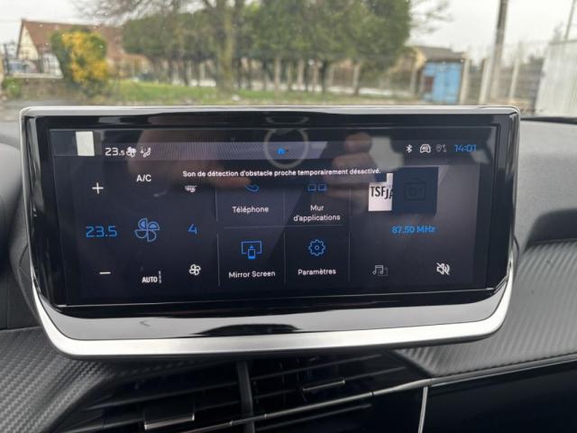 Peugeot 2008 image 8