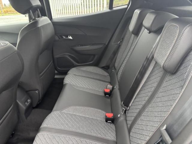 Peugeot 2008 image 7