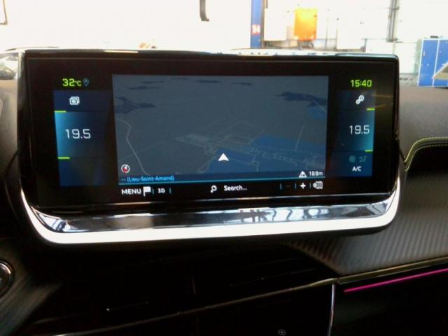 Peugeot 2008 image 9